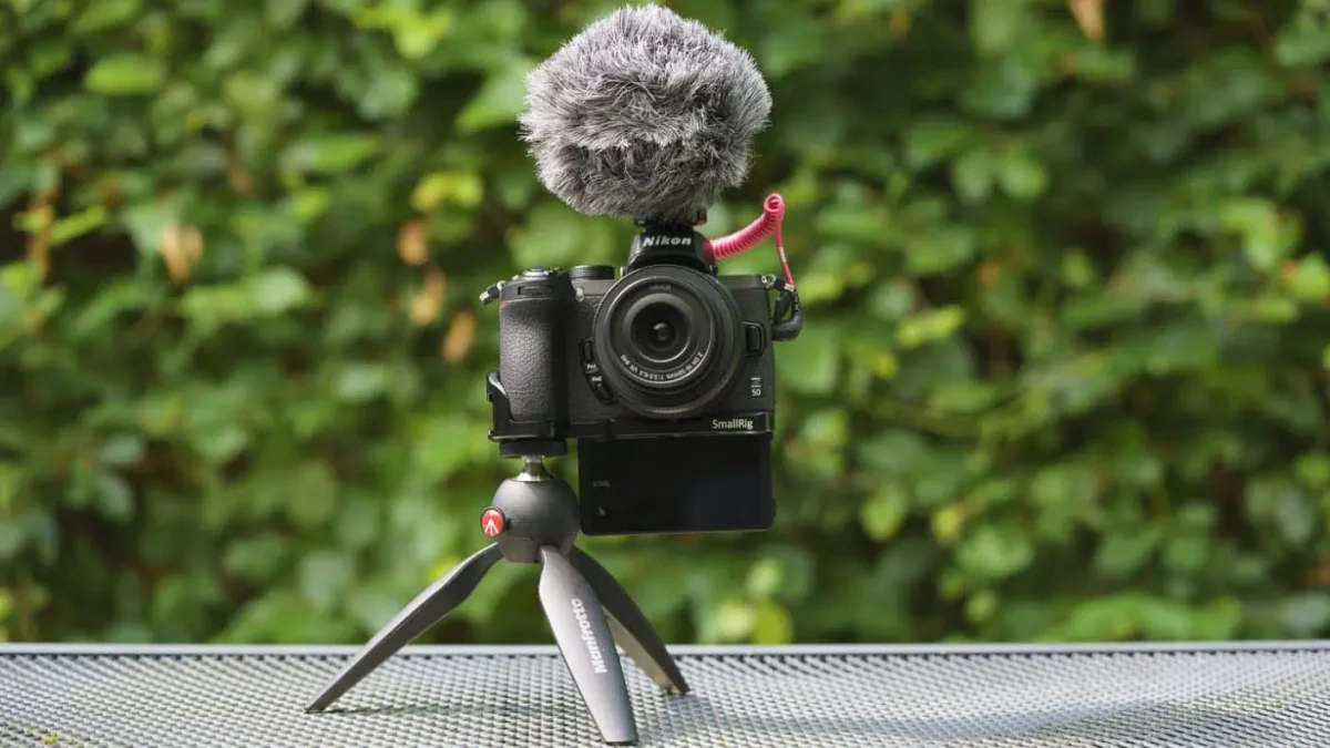 Ultimate Guide to Vlogging Tripods: Everything You Need to Know 